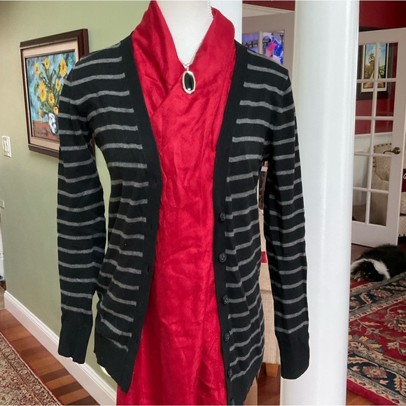 GAP Sweaters - Gap  cárdigan  sweater  with bottoms Black and grey stripes